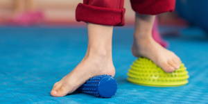 Children With Flat Feet: Are Flat Feet Normal? | Kintec: Footwear ...